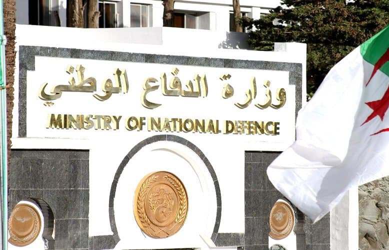 الدفاع الجزائرية: إحباط مخطط إرهابي لاستهداف المتظاهرين بعبوات ناسفة