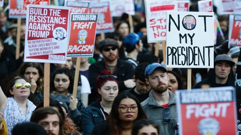 Demonstration vor Weißem Haus gegen Trumps Anti-Migrationspolitik