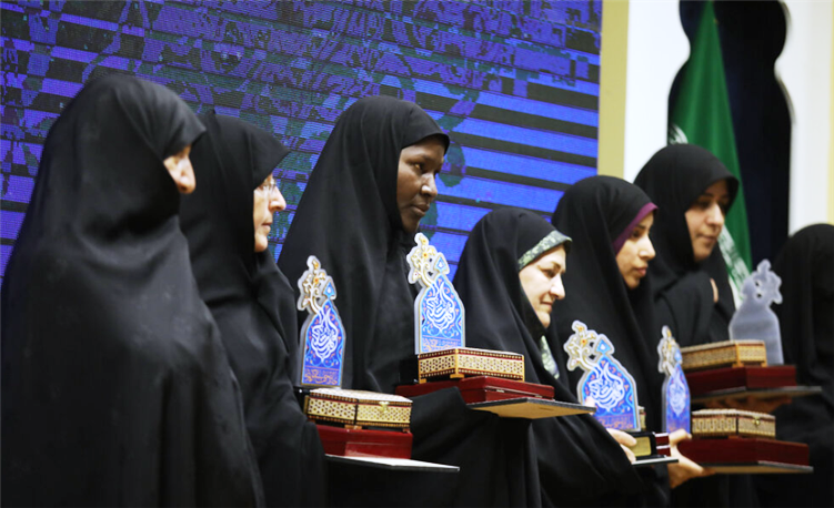 8 Perempuan Teladan Dunia Islam Raih Penghargaan Goharshad ke-4
