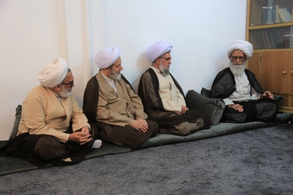 آية الله النجفي يؤكد على التنسيق بين العراق وإيران لرفع العقبات أمام الزائرين في الأربعينية