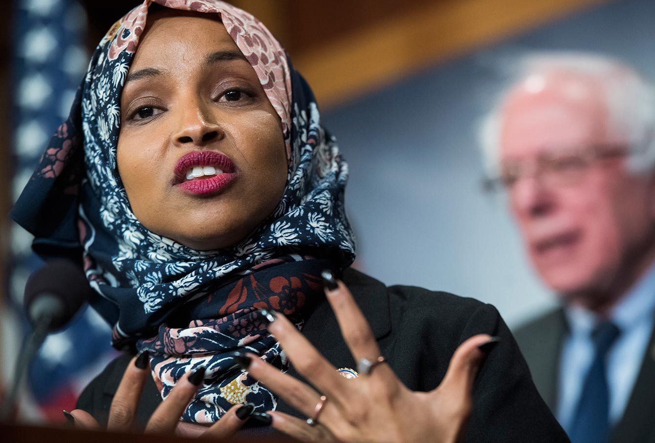 إلهان عمر عن ترامب: "فاشي وعنصري"