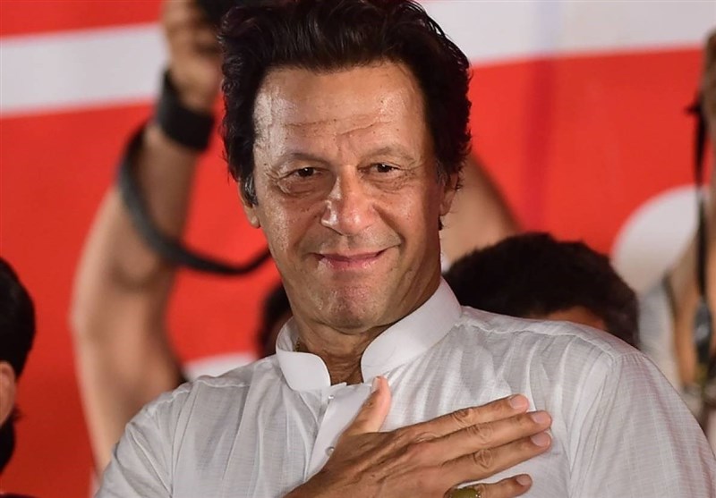  عمران خان کمرشل فلائٹ سے امریکی دورہ کرنے والے پہلے پاکستانی وزیراعظم بن گئے