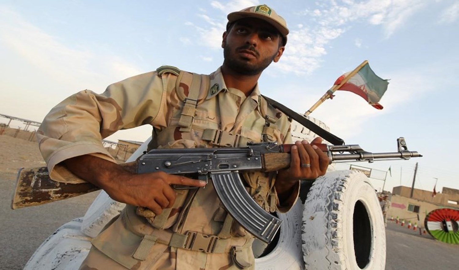 استشهاد عنصرين من الحرس الثوري في جنوب شرق ايران