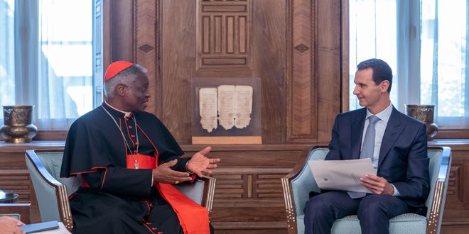 Le président al-Assad reçoit un message du Pape François qui exprime son soutien à la réinstauration de la stabilité en Syrie