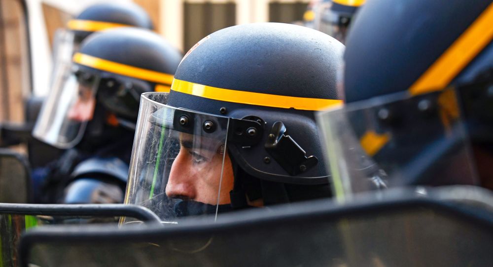 Deux CRS retrouvés morts en France en quelques heures