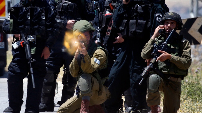 Decine di feriti a Al-Quds durante aggressione delle forze sioniste