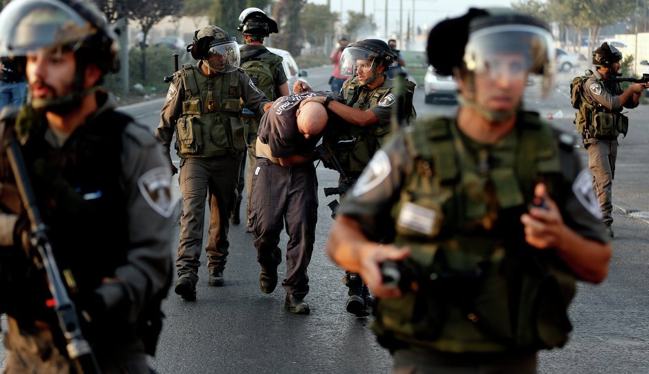 قوات الاحتلال الإسرائيلي تعتقل 23 مواطناً بـ"الضفة الغربية"