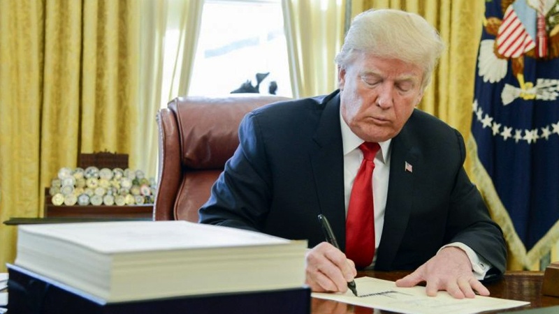Трамп бир даһа сәуд коалисийасынын Јәмәндәки ҹинайәтләринә дәстәк вериб