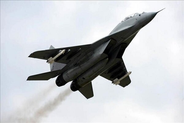 Azerbaycan'a ait Rus yapımı MİG-29 tipi savaş uçağı düştü