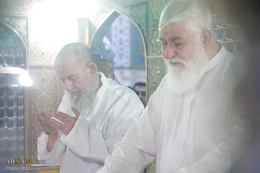 تقریر مصور/ إزالة الغبار عن ضريح الإمام الرضا (ع) بمشاركة مراجع التقليد