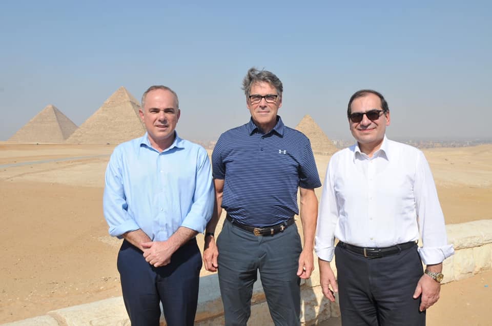 وزير إسرائيلي يتحدث عن تعاون مع مصر بعشرات مليارات الدولارات