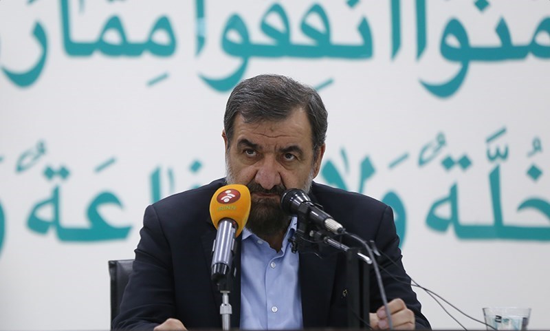 محسن رضائي يؤكد ان ايران لن تسمح لأميركا وبريطانيا بالسيطرة على مضيق هرمز