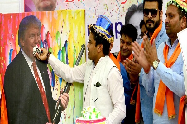 Kanang-Panig ng Hindu na Pangkat na Pumupurî kay Trump ay Humuling na Ipagbawal ang Qur’an sa India