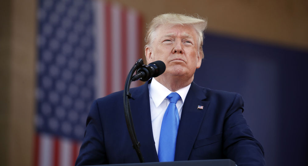 Trump diz considerar bloqueio à Venezuela