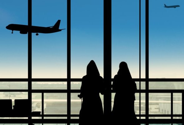 رسميا.. السعودية تسمح للمرأة بالسفر دون إذن "ولي الأمر"