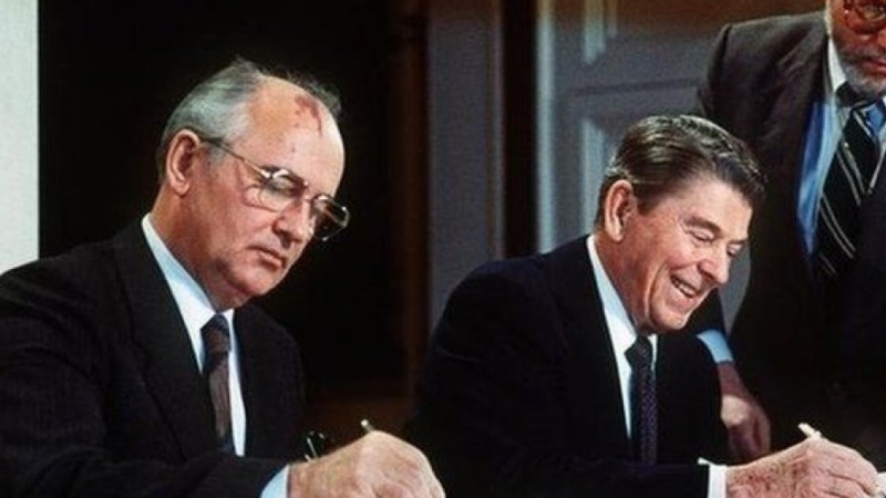 Gorbachev: Keluarnya AS dari INF akan Timbulkan Kekacauan