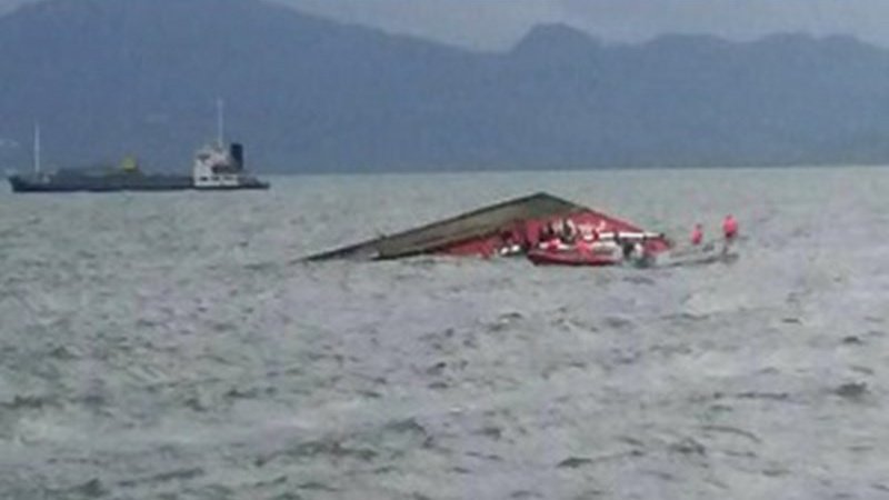フィリピン沿岸でボート転覆事故、７人死亡