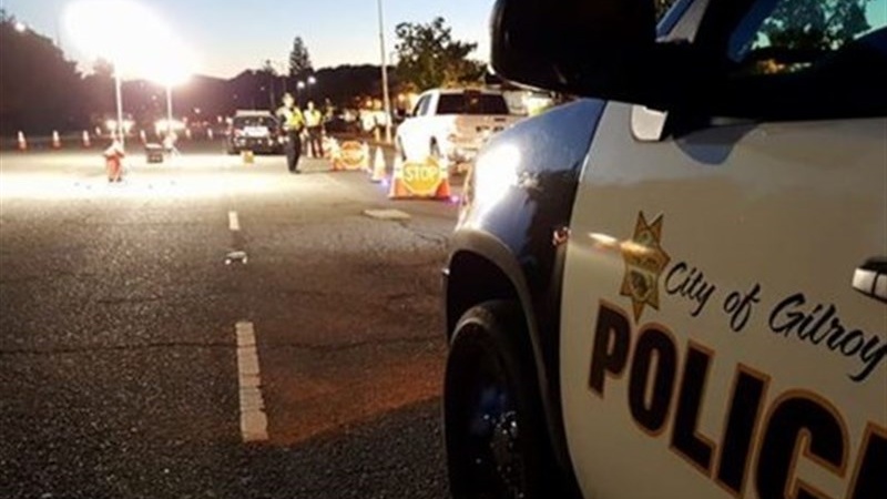 "Внутренний терроризм" приспустил американский флаг