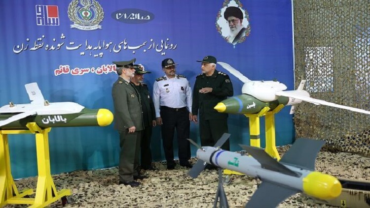  L’Iran révèle trois nouveaux types de missiles téléguidés