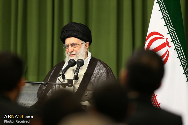 Imam Khamenei: Iranian youths should expand borders of science