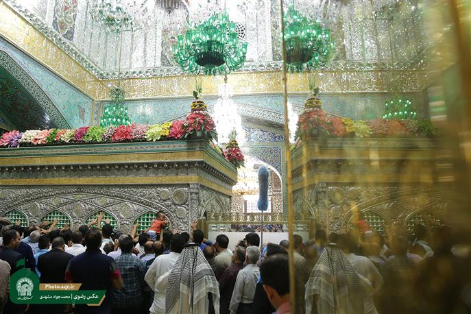 قادری صوفی مسلک سے تعلق رکھنے والے اکابرین کے ایک گروہ نے حرم رضوی کی زیارت کا شرف حاصل کیا