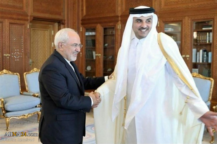 Iranian FM meets Emir of Qatar