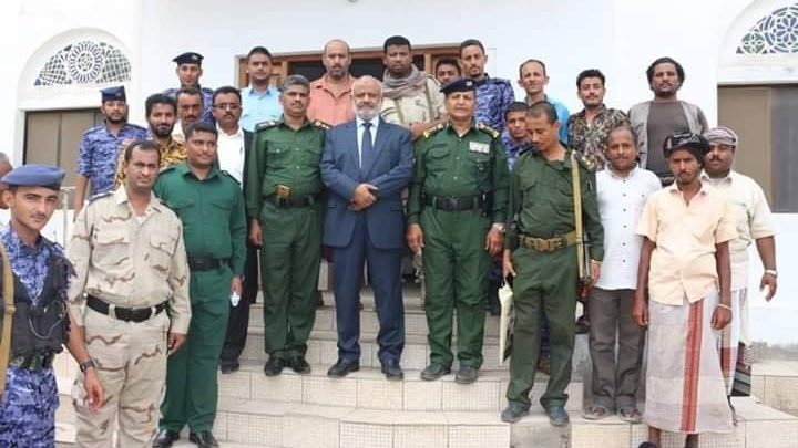 قوات الانتقالي تقتحم مقر محافظة الحديدة في عدن وتعتدي على الموظفين بالضرب