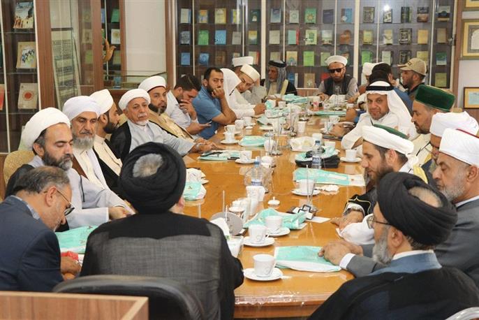 عراق کے شیعہ اور سنی آئمہ جمعہ کی نشست میں ثقافتی استقامت کی اسٹریٹیجی کی تشریح