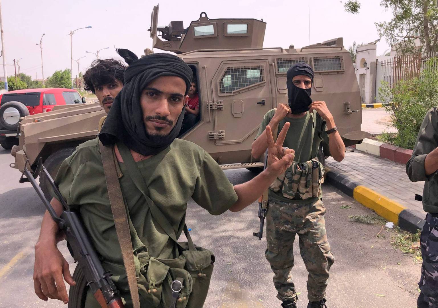 "الانتقالي الجنوبي" يرفض التخلي عن عدن ويوجه رسالة لمحمد بن سلمان