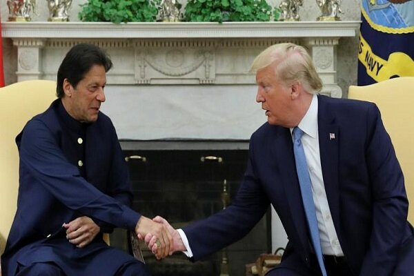 پاکستانی وزیر اعظم عمران خان اور امریکی صدرٹرمپ کے درمیان ٹیلیفون پر گفتگو