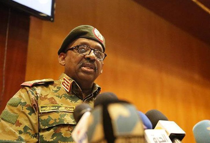 الفريق أول "جمال عمر" وزيراً للدفاع بالسودان