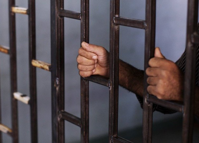 مئات المعتقلين السياسيين يدخلون إضرابا مفتوحا عن الطعام في سجون البحرين