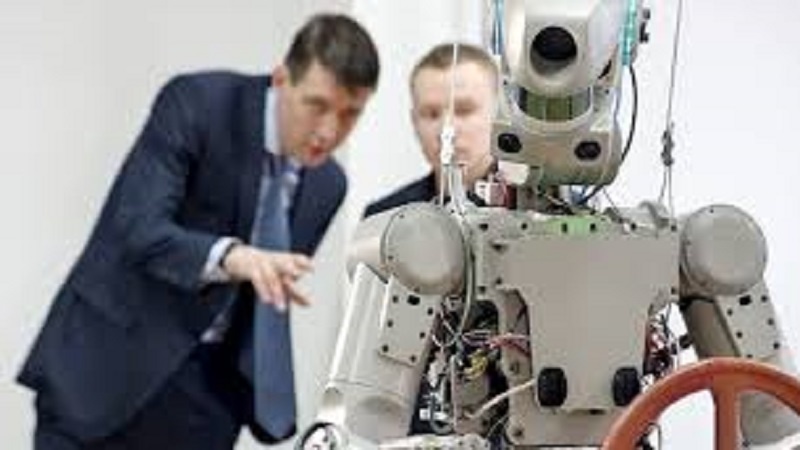 Rusya Uluslararası Uzay İstasyonu'na insansı robot gönderdi