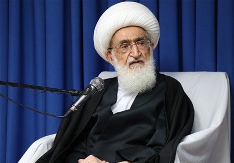 آیت الله نوری همدانی : حکام عوام کی خدمت میں کوتاہی نہ کریں | قم دوسرے تمام شہروں کے لئے نمونہ ہو