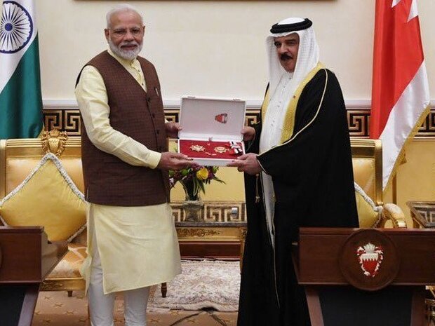 سعودی عرب ، متحدہ عرب امارات ، بحرین، افغانستان ،فلسطین اور مالدیپ  نے بھارتی وزیر اعظم کو ایوارڈ سے نوازا