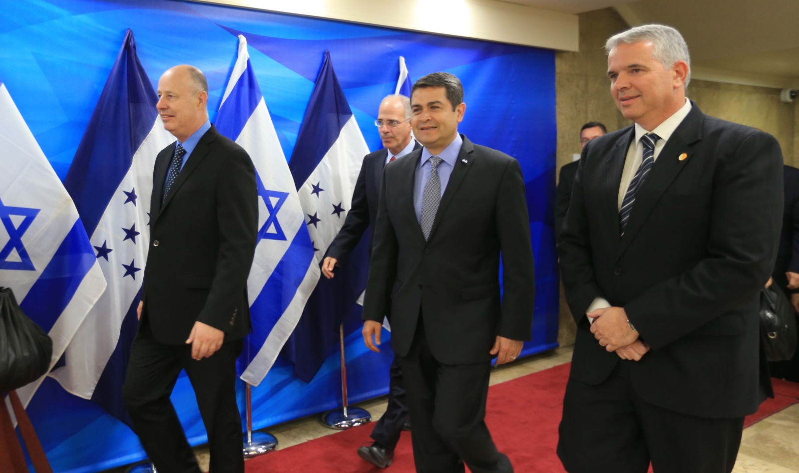 “El traslado de la embajada hondureña de Tel Aviv a Al-Quds viola el derecho internacional” 