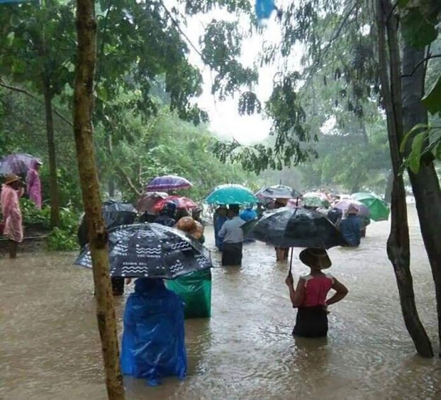 ဇီးကုန္းတြင္ ေက်း႐ြာေတြထဲ ေရဝင္ေရာက္၊ ကယ္ဆယ္ေရးမ်ား အေရးေပၚျပဳလုပ္