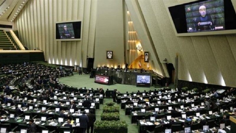 Иран парламенти тәклиф олунан назирләрә етимад сәси вериб