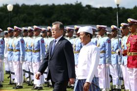 ႏိုင္ငံေတာ္သမၼတ၊ အတုုိင္ပင္ခံပုုဂၢိဳလ္ႏွင့္ ေတာင္ကုုိရီးယားသမၼတတုုိ႔ သီးျခားစီ ေတြ႕ဆံုု