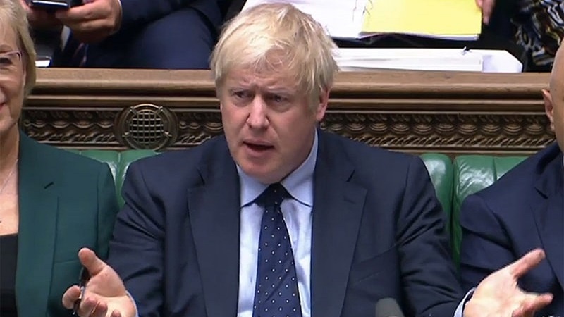 Boris Johnson kritik oylamayı kaybetti