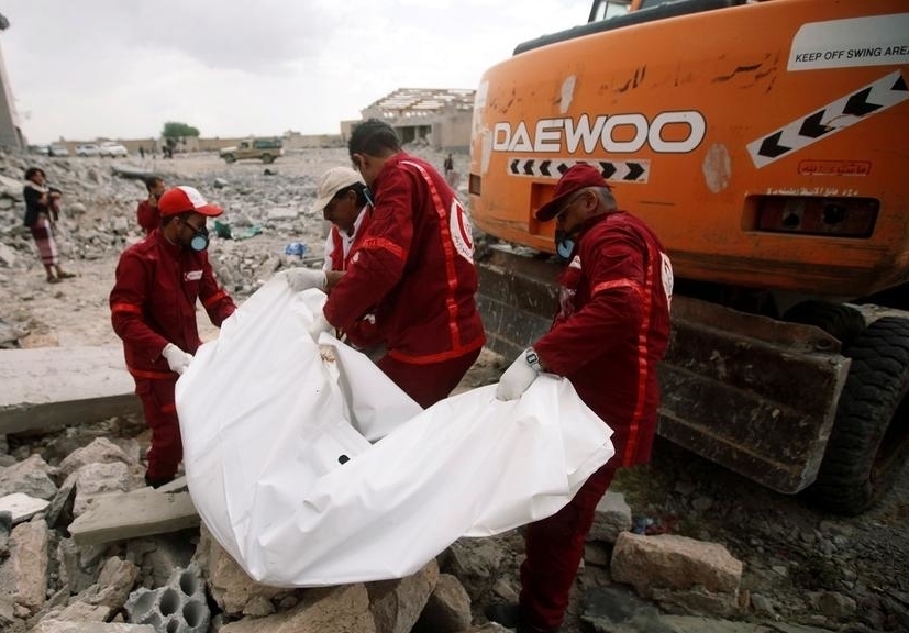 استهداف 45 سجنا في اليمن ومقتل 500 وجرح أكثر من 800 آخرين