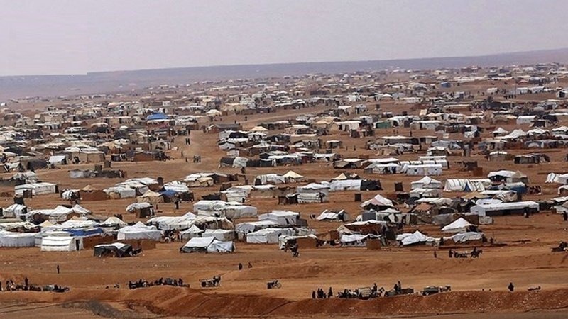 BM yardımları Rakban kampındaki Suriyeli mültecilere ulaştı