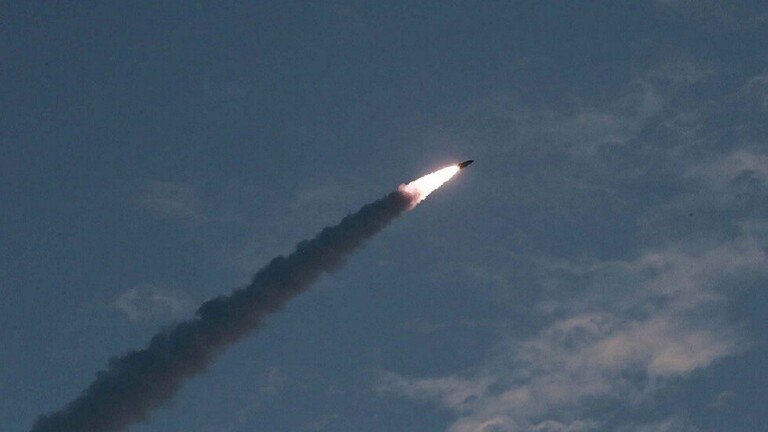 بيونغ يانغ تطلق صاروخين صباح اليوم بلغ مداهما 330 كيلومترا
