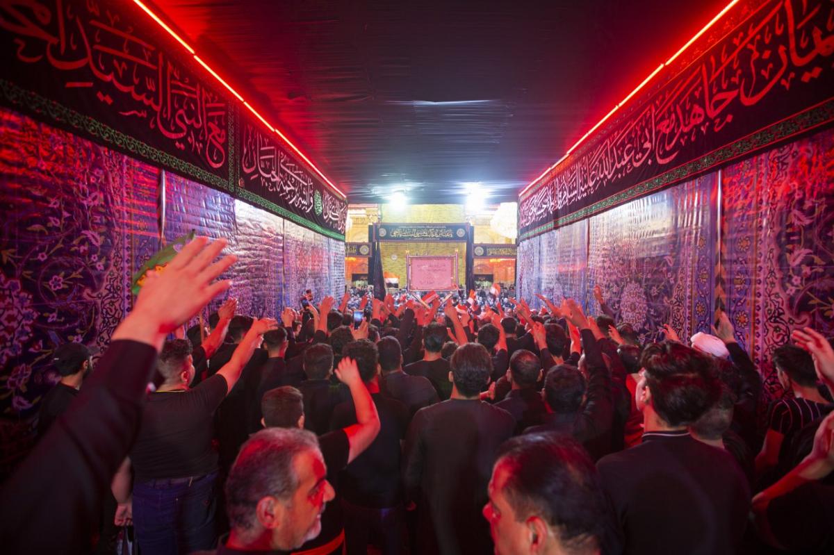 Die Trauerprozessionen des ersten Tages des heiligen Monat Muharram gehen zu Ende 