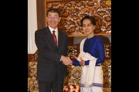 အတိုင္ပင္ခံပုဂၢိဳလ္ႏွင့္ ဗိုလ္ခ်ဳပ္မႉးႀကီးတို႔ကို တ႐ုတ္ အထူးကိုယ္စားလွယ္ ေတြ႕ဆုံ