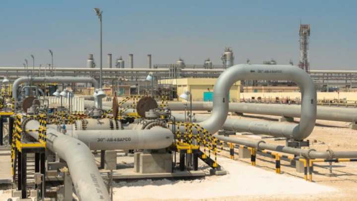 إغلاق خط أنابيب إلى البحرين وأمريكا تدرس زيادة تبادل المعلومات مع السعودية 