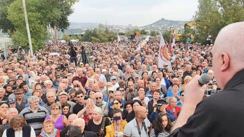 Перед американским посольством в Грузии прошла акция протеста