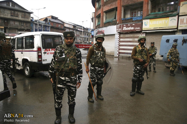 No talks with India until curfew lifted: Imran Khan