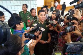 ျပည္ပ၀င္ေရာက္စြက္ဖက္မႈႏွင့္ သူလွ်ိဳလုပ္မႈမ်ားမခံရေစရန္ အေျခခံဥပေဒျပင္ဆင္လိုျခင္းျဖစ္ဟု တပ္မေတာ္ေျပာ ျပင္ဆင္ခ်က္မ်ားအရ ေဒၚေအာင္ဆန