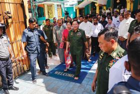 ဘာသာႀကီးေလးခုႏွင့္ ပိုမိုထိေတြ႕လာသည့္ တပ္မေတာ္ကာကြယ္ေရးဦးစီးခ်ဳပ္ ရက္ေပါင္း ၂၀ ေက်ာ္အတြင္း ဘာသာေရးဆုိင္ရာ ေနရာအနည္းဆံုး ၁၄ ခုသိ